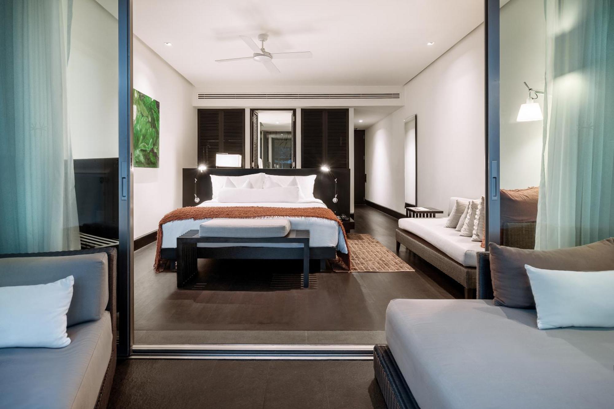 Twinpalms Surin Beach  Room photo